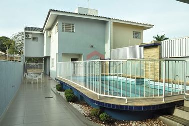 Sobrado &agrave; venda - 218m&sup2; - Zona II