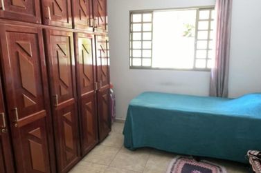 Casa &agrave; venda - 136m&sup2; - ZONA VI