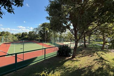 Terreno &agrave; venda - 610m&sup2; - Zona III