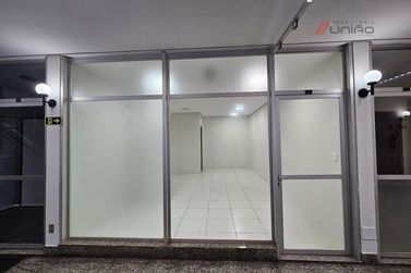 Sal&atilde;o Comercial &agrave; venda - Zona I