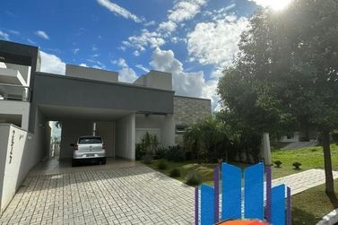 Casa &agrave; venda - 267m&sup2; - Ecoville Residence