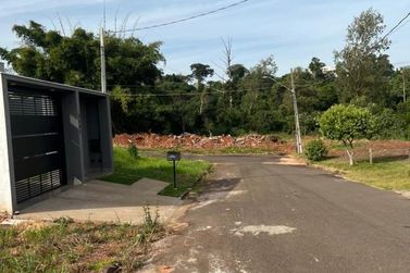 Terreno &agrave; venda - 180m&sup2; - Parque Residencial Monte L&iacute;bano