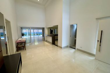 Casa &agrave; venda - 230m&sup2; - Condom&iacute;nio Royal Garden