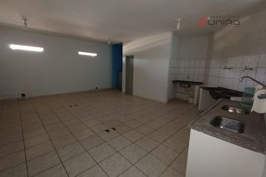 Sal&atilde;o Comercial para alugar - 880m&sup2; - Zona III