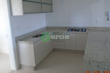 Apartamento &agrave; venda - 180m&sup2; - Zona III