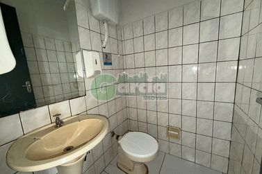 Sal&atilde;o Comercial para alugar - Zona VII