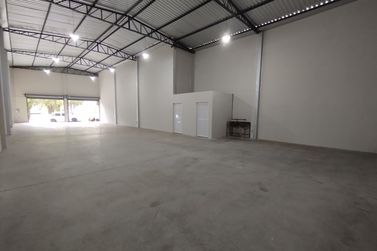 Sal&atilde;o Comercial para alugar - 270m&sup2; - PARQUE SAN REMO I