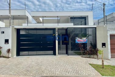 Casa &agrave; venda - 177m&sup2; - Jardim Cima