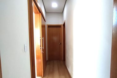 Casa &agrave; venda - 237m&sup2; - Jardim Oliveira