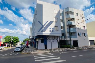 Apartamento &agrave; venda - 80m&sup2; - Zona III - Edif&iacute;cio California