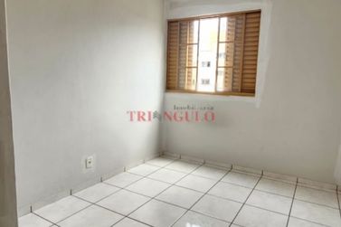 Apartamento &agrave; venda - 57m&sup2; - ZONA III