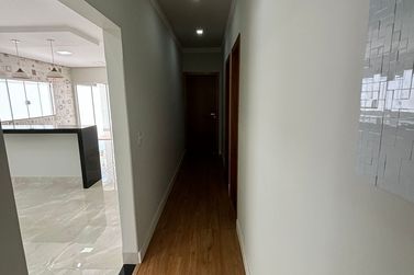 Casa &agrave; venda - 202m&sup2; - Zona 1a  Pr&oacute;ximo Ao Hospital Cemil