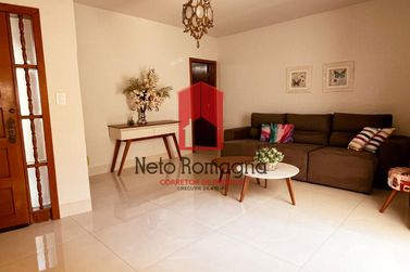 Casa &agrave; venda - 300m&sup2; - Zona I