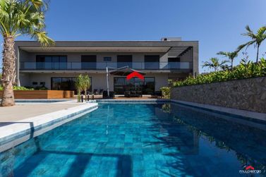 Ch&aacute;cara &agrave; venda - 2500m&sup2; - Condom&iacute;nio Lagoa Dourada