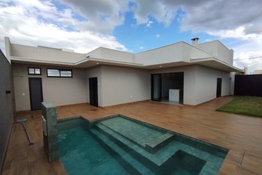 Casa &agrave; venda - 135m&sup2; - PARQUE RESIDENCIAL INTERLAGOS II