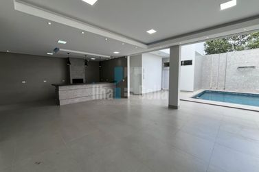 Casa &agrave; venda - Zona II