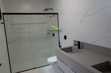 Casa &agrave; venda - 200m&sup2; - CONDOM&Iacute;NIO JARDIM VERSAILLES