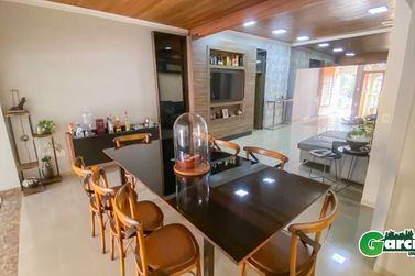 Casa &agrave; venda - 258m&sup2; - Zona II