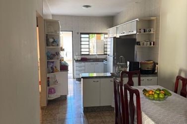 Casa &agrave; venda - 134m&sup2; - JARDIM BELVEDERE