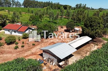 S&iacute;tio &agrave; venda - 95m&sup2; - Centro