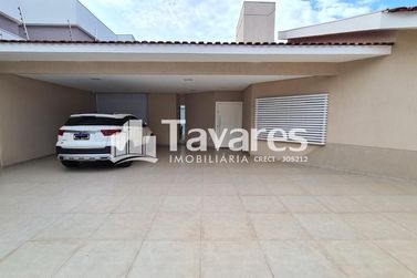 Casa &agrave; venda - 380m&sup2; - Zona I