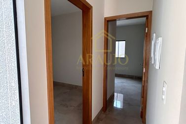 Casa &agrave; venda - 132m&sup2; - Jardim Azal&eacute;ia