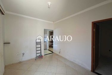 Casa &agrave; venda - 140m&sup2; - Jardim Imperial