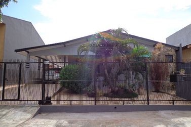 Casa &agrave; venda - 330m&sup2; - Jardim Panorama