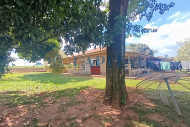 Ch&aacute;cara &agrave; venda - 325m&sup2; - Vila Rural Santo Tomazela
