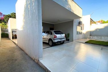 Casa &agrave; venda - 120m&sup2; - Jardim Paris