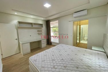 Casa &agrave; venda - 180m&sup2; - JARDIM ALPHAVILE
