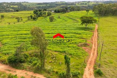 Ch&aacute;cara &agrave; venda - Saida para Guaira