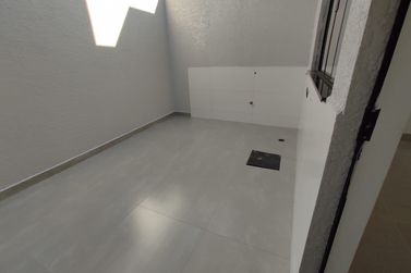 Casa &agrave; venda - 105m&sup2; - Jardim Tropical