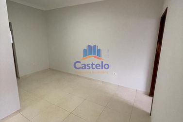 Casa &agrave; venda - 70m&sup2; - Jardim San Martim