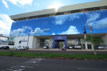 Sal&atilde;o Comercial &agrave; venda - 83m&sup2; - Zona I