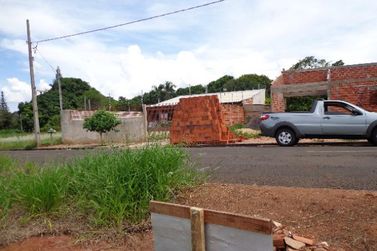 Terreno &agrave; venda - 204m&sup2; - Jardim Aeroporto