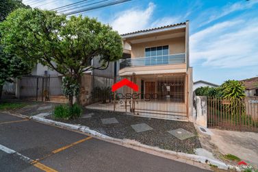 Sobrado &agrave; venda - 266m&sup2; - Zona II