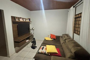Casa &agrave; venda - 123m&sup2; - Jardim San Martim II