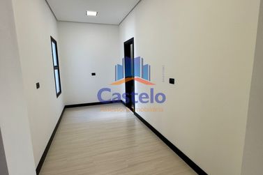 Casa &agrave; venda - 250m&sup2; - Condom&iacute;nio Mont Blanc