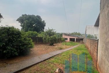 Terreno &agrave; venda - 364m&sup2; - Zona IV