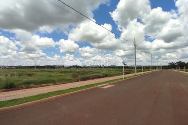 Terreno &agrave; venda - 360m&sup2; - VILA INDUSTRIAL
