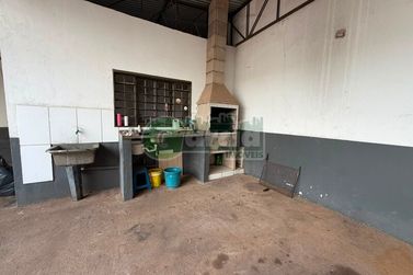 Sal&atilde;o Comercial para alugar - Zona II