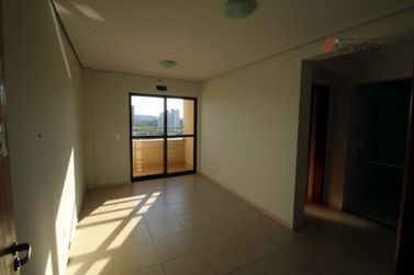 Apartamento &agrave; venda - 48m&sup2; - Centro
