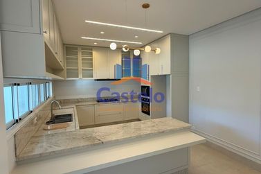 Casa para alugar - 250m&sup2; - Jardim Flamboyant