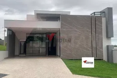 Casa &agrave; venda - 292m&sup2; - Parque Residencial Interlagos II