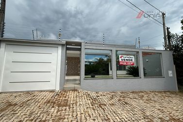 Casa &agrave; venda - 202m&sup2; - Zona 1a  Pr&oacute;ximo Ao Hospital Cemil