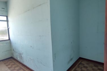 Sal&atilde;o Comercial para alugar - 150m&sup2; - Centro