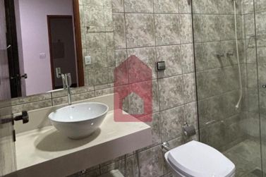 Casa &agrave; venda - 200m&sup2; - Jardim Aratimb&oacute;