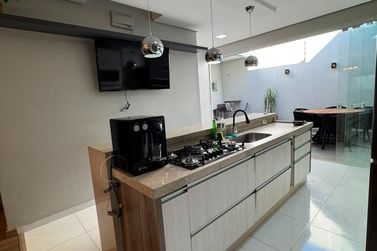 Casa &agrave; venda - 145m&sup2; - Jardim Yoshi