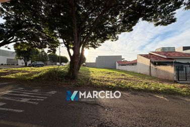 Terreno &agrave; venda - 648m&sup2; - Zona VII